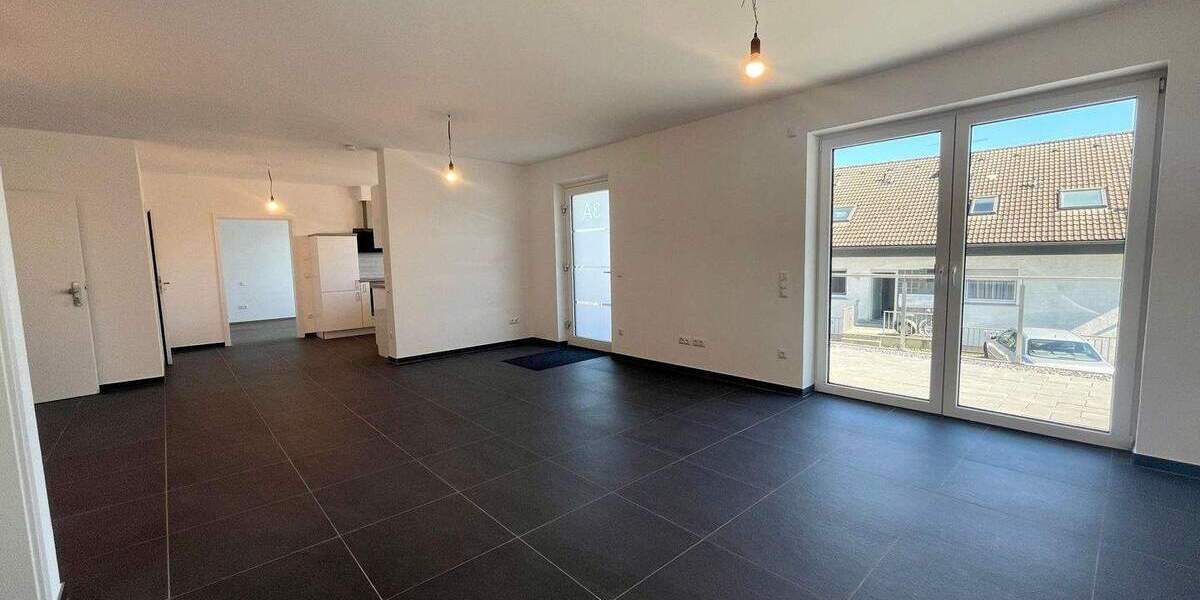 Etagenwohnung Balve - 2 Zimmer, 90 m&sup2;, 1.125&euro; | Angebot:24780806
