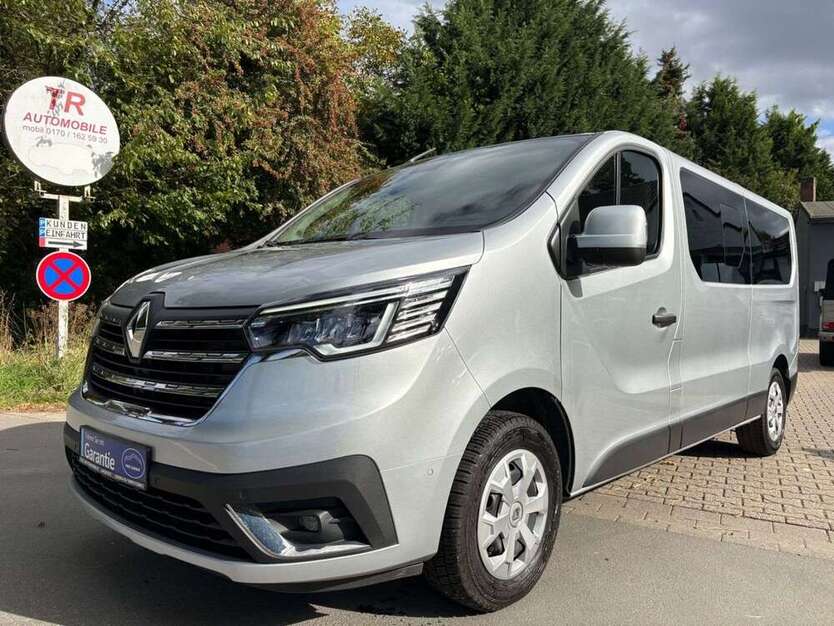 Renault Trafic 85.216 km 25.890 € Moers 47447