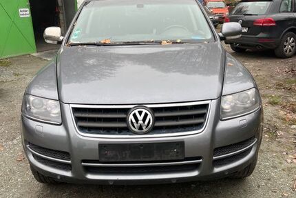 VW Touareg 275.000 km 4.950 € Niedernhausen 65527