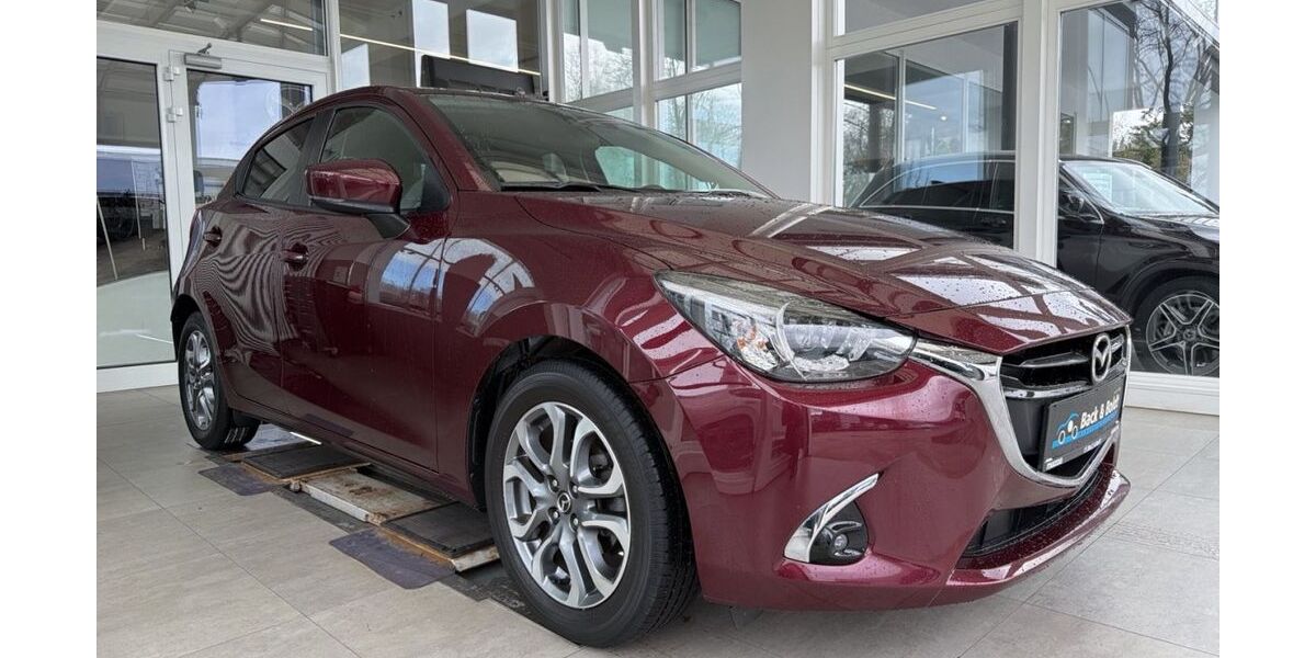 Mazda 2 66.417 km 13.950 &euro; Hamburg 22761