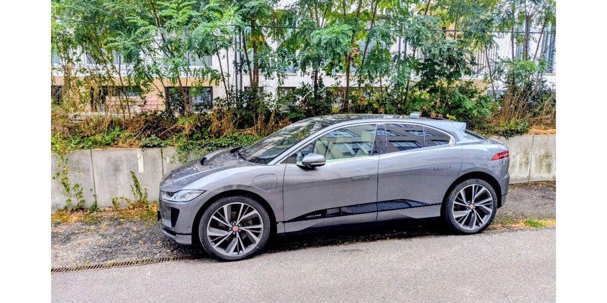 Jaguar I-Pace 99.500 km 22.999 &euro; Berlin 14167