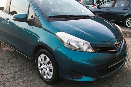 Toyota Yaris 194.449 km 4.699 &euro; Unna 59425