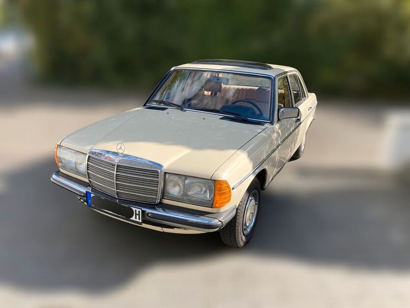 Mercedes-Benz 240 124.000 km 11.000 € Harthausen 67376