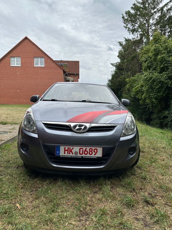 i20