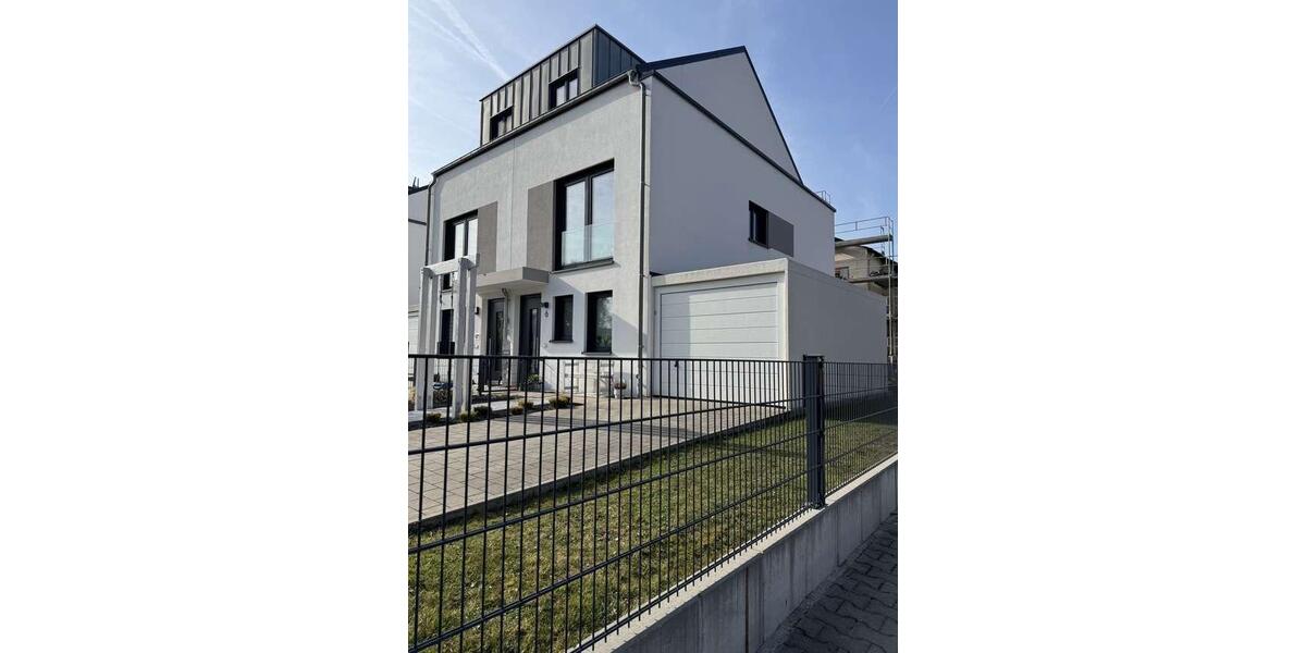 Doppelhaushälfte Frankfurt am Main Bonames - 5 Zimmer, 121 m&sup2;, 850.000&euro; | Angebot:25635735