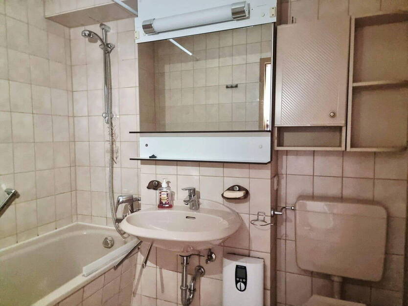Ruhige, lichtdurchflutete 2-Zimmer GartenWohnung - 59 qm - mit Südterrasse im Münchner Norden
