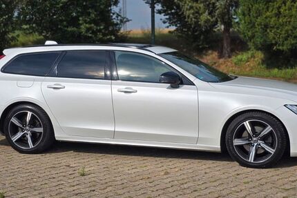 Volvo V90 199.985 km 21.490 &euro; Rainau 73492