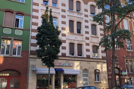Schöne helle 2 Zimmer DG Wohnung in zentraler Lage von Bieberich