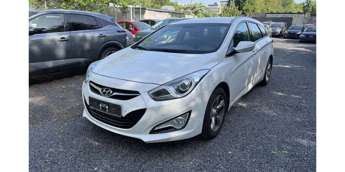 Hyundai i40 155.000 km 8.999 &euro; Wiesbaden 65197