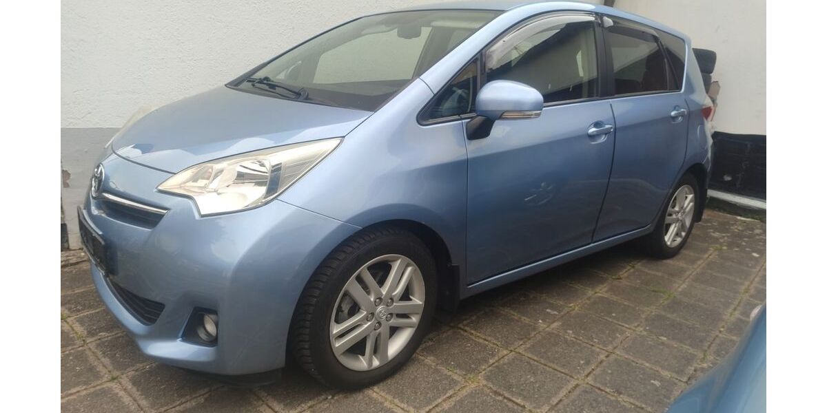 Toyota Verso-S 130.000 km 9.150 &euro; Nürnberg 90431