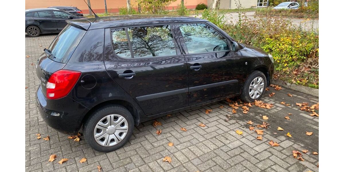 Skoda Fabia 228.000 km 2.450 &euro; Buer 49328