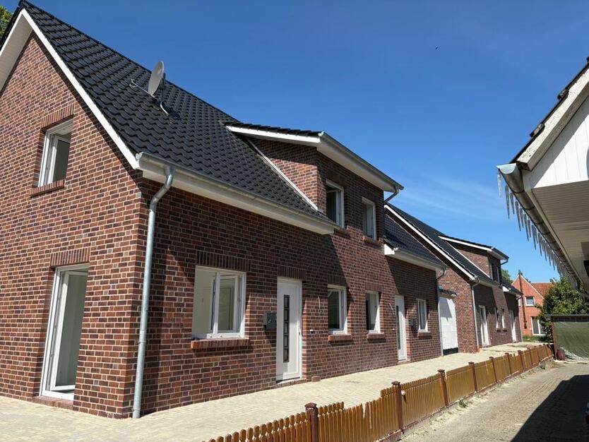 NeubauWohnung Doppelhaus KfW 40