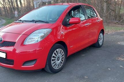 Toyota Yaris 193.000 km 1.900 &euro; Neunkirchen-Seelscheid 53819