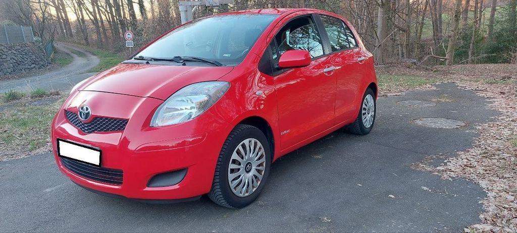 Toyota Yaris 193.000 km 1.900 &euro; Neunkirchen-Seelscheid 53819