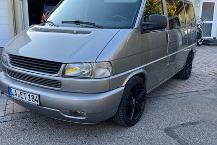 VW T4 Caravelle 318.000 km 9.874 &euro; Bruckberg 84079