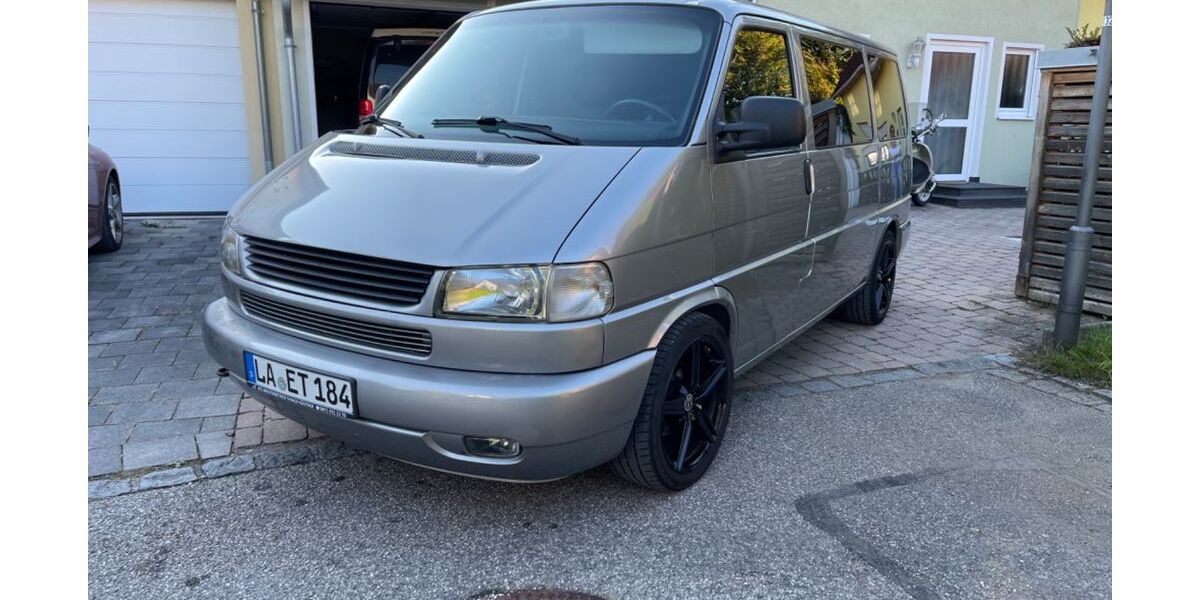 VW T4 Caravelle 318.000 km 9.874 &euro; Bruckberg 84079