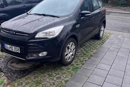 Ford Kuga 147.000 km 7.350 &euro; Gießen 35398