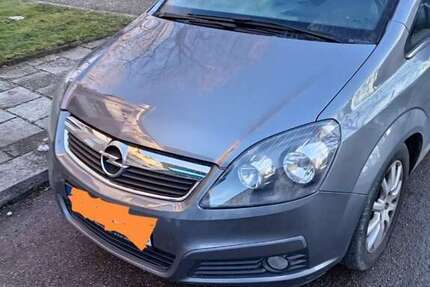 Opel Zafira 194.000 km 2.450 &euro; München 80935