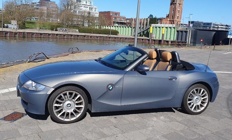 BMW Z4 62.000 km 21.000 € Bremerhaven 27580