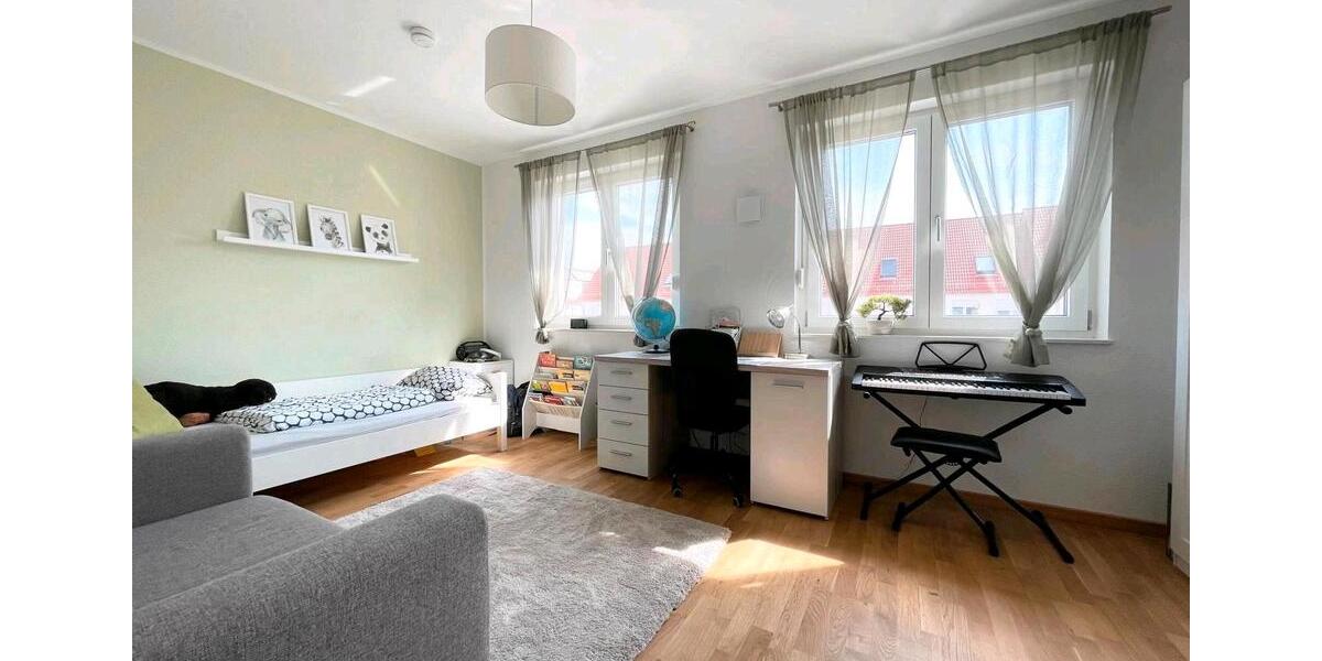 Reihenhaus Königs Wusterhausen - 6 Zimmer, 125 m&sup2;, 465.000&euro; | Angebot:27110272