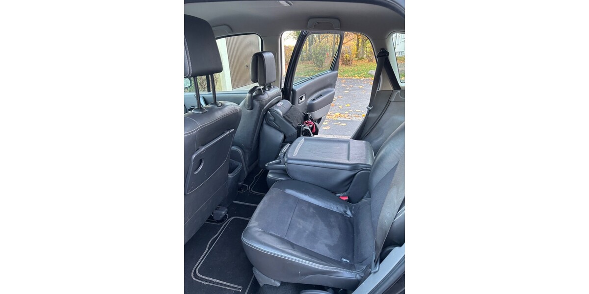 Renault Grand Scénic II 2.0 16V (JM0U) – 7-Sitzer 158.000 km 1.500 &euro; Stuttgart 70173