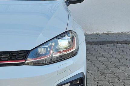 VW Golf 105.934 km 25.999 &euro; Aschheim 85609