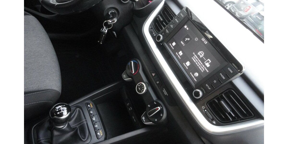 Kia Stonic 1,2 Edition7- Klima SHZ PDC Alu 33Tk,1 Hd 33.000 km 13.777 &euro; Neuss 41462