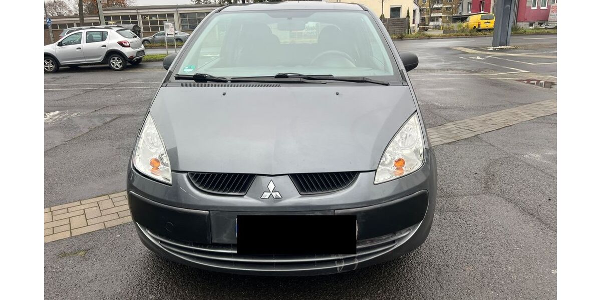 Mitsubishi Colt 120.000 km 2.300 &euro; Göttingen 37079