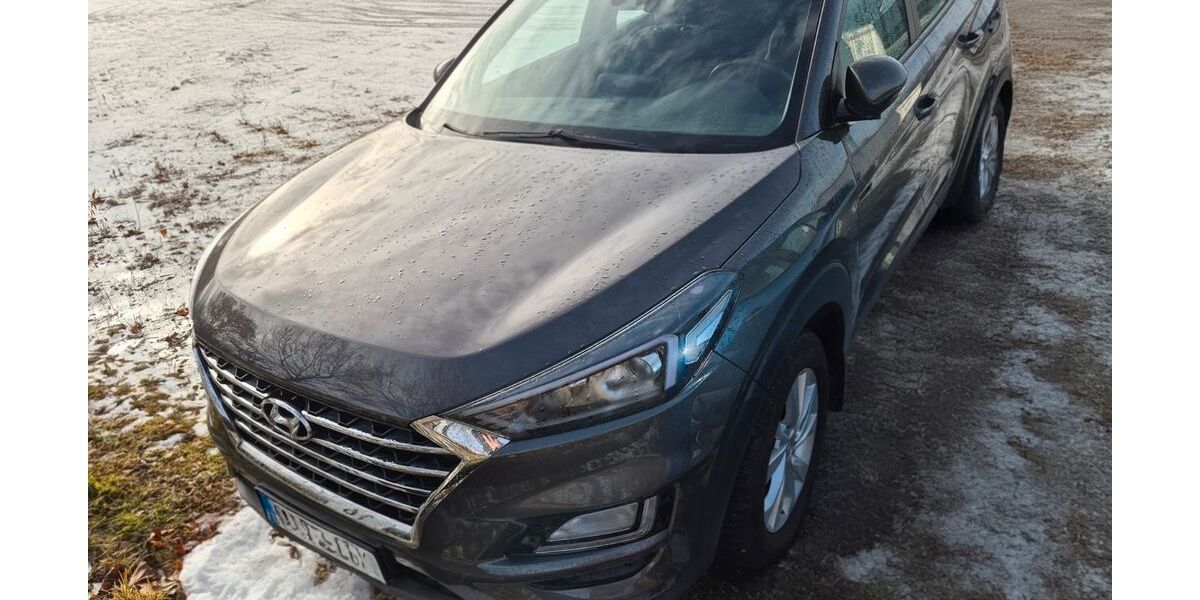 Hyundai TUCSON 80.000 km 17.900 &euro; Unterschleißheim 85716