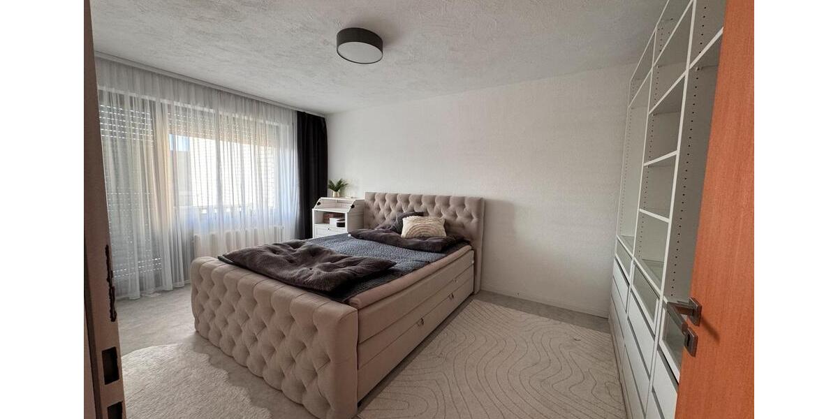 Reihenhaus Geldern - 6 Zimmer, 140 m&sup2;, 1.500&euro; | Angebot:24837653