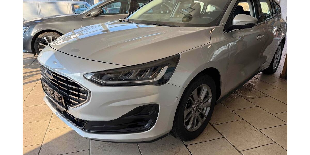 Ford Focus 46.500 km 17.900 &euro; Lutherstadt Wittenberg 06889