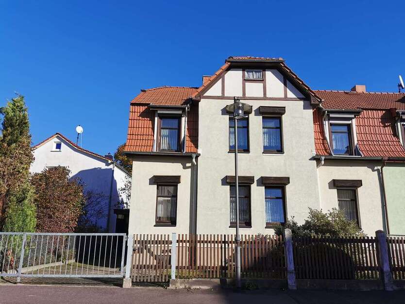 Haus zum Kaufen in Waltershausen 189.000 € 140 m²