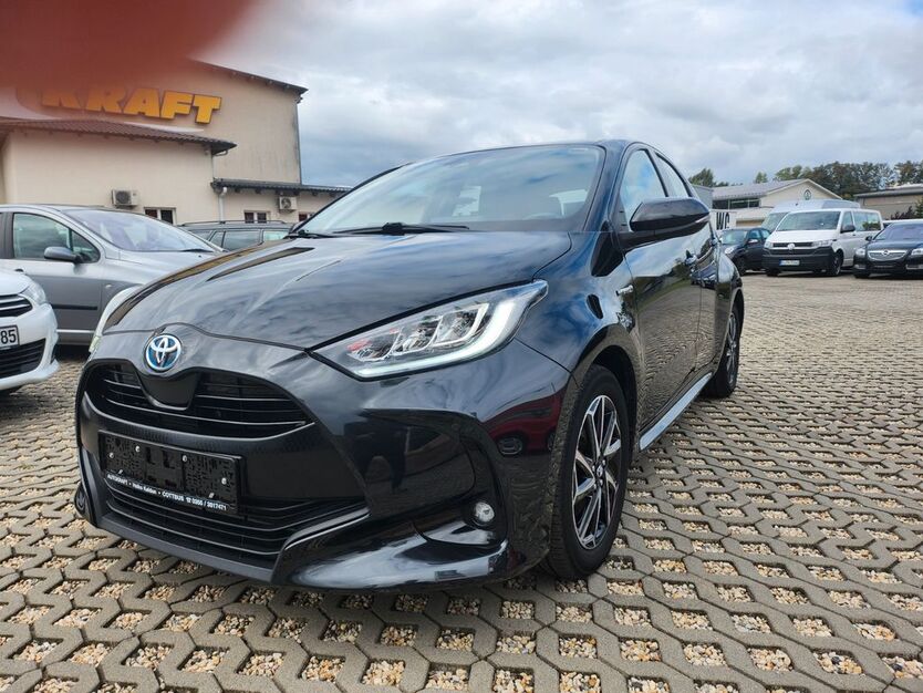 Toyota Yaris 74.500 km 15.990 € Cottbus 03042
