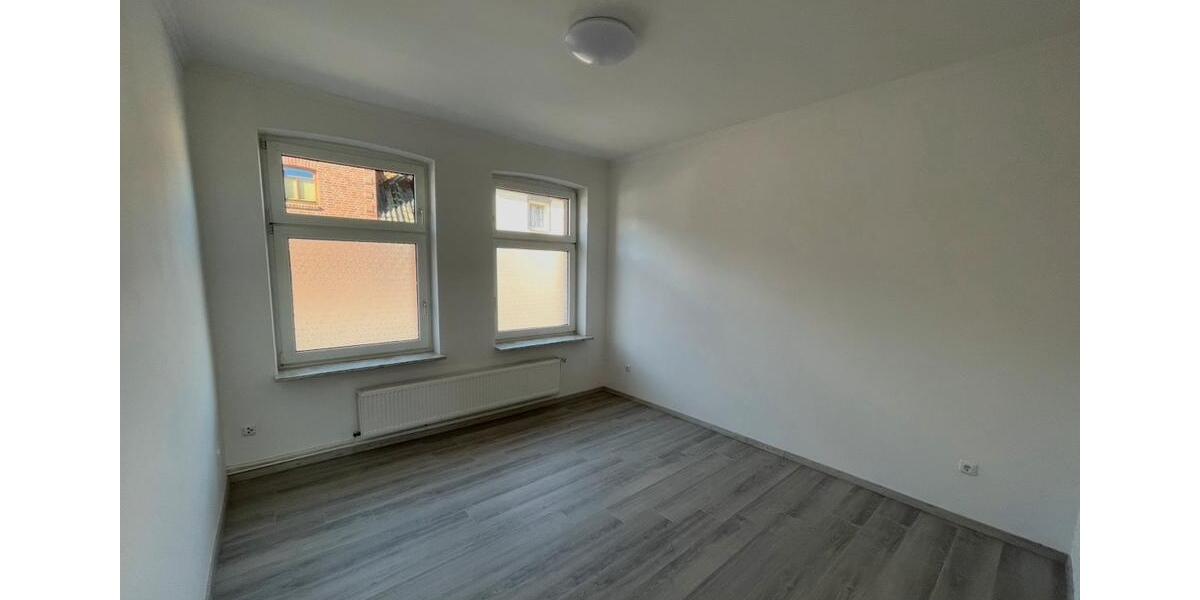 Erdgeschoßwohnung Bad Bramstedt - 3 Zimmer, 74 m&sup2;, 1.300&euro; | Angebot:26089270