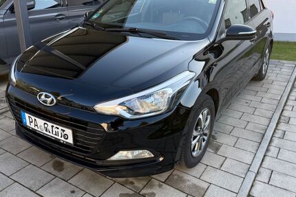 Hyundai i20 54.500 km 9.800 &euro; Salzweg 94121