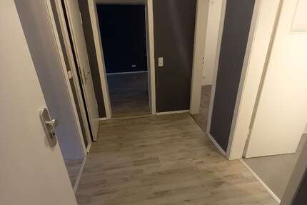 Wohnung zum Mieten in Langenfeld (Rheinland) 461 € 55.42 m² 2 zimmer