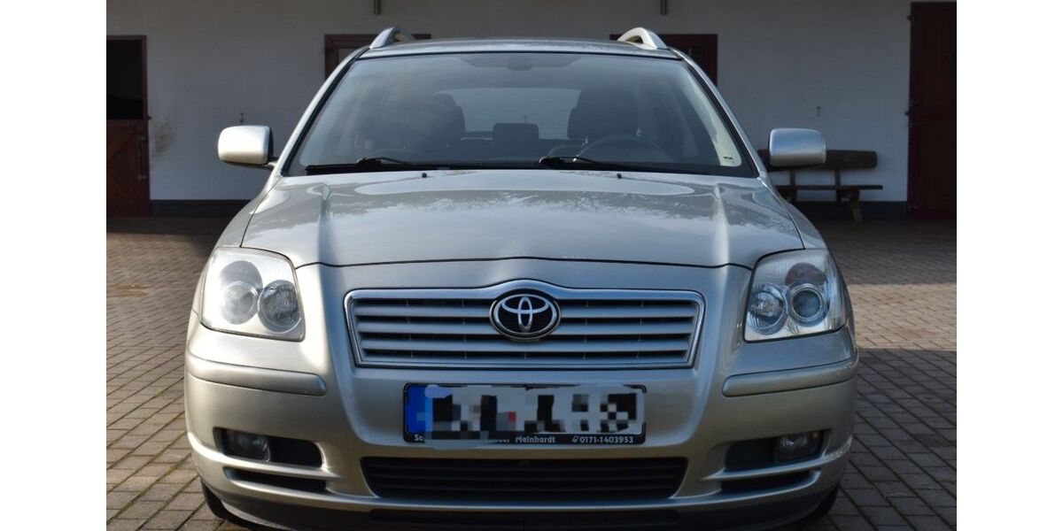 Toyota Avensis 196.000 km 2.600 &euro; Visselhövede 27374