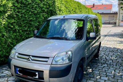 Citroen Berlingo 212.000 km 1.390 € Moosinning 85452