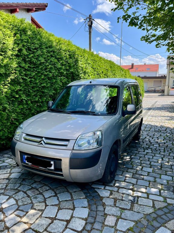 Citroen Berlingo 212.000 km 1.390 € Moosinning 85452
