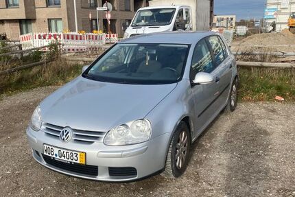 VW Golf 189.000 km 2.200 € Wolfsburg 38446