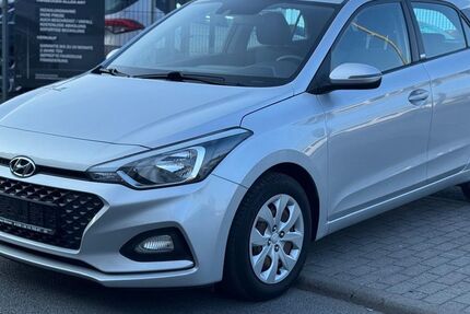 Hyundai i20 73.693 km 9.990 &euro; Wildau 15745
