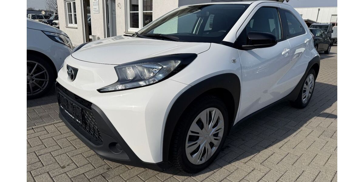 Toyota Aygo (X) 59.314 km 9.490 &euro; Rheinbach 53359