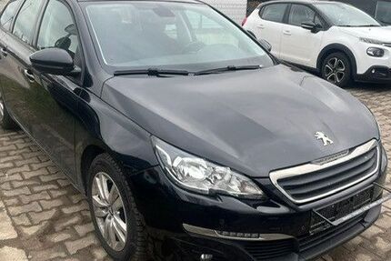 Peugeot 308 211.472 km 4.500 &euro; Sontheim/Attenhausen 87776