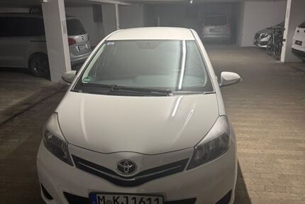 Toyota Yaris 140.000 km 4.900 &euro; München 81547