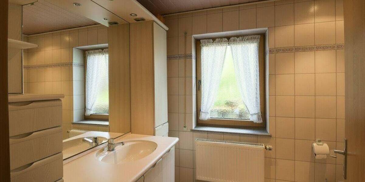 Etagenwohnung Rügland - 4 Zimmer, 120 m&sup2;, 249.000&euro; | Angebot:26840932