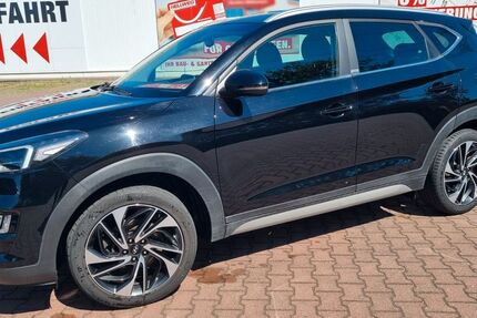 Hyundai TUCSON 61.400 km 19.800 &euro; Halle/S. 06132