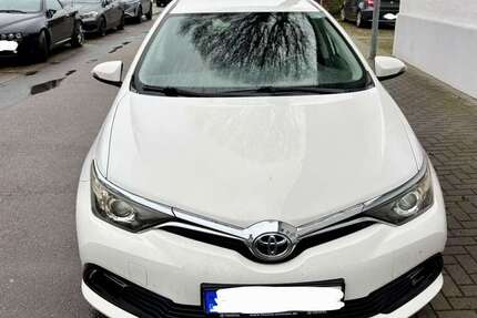 Toyota Auris 57.500 km 10.900 &euro; Schwetzingen 68723