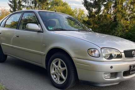 Toyota Corolla 157.000 km 2.990 € Bremen 28197