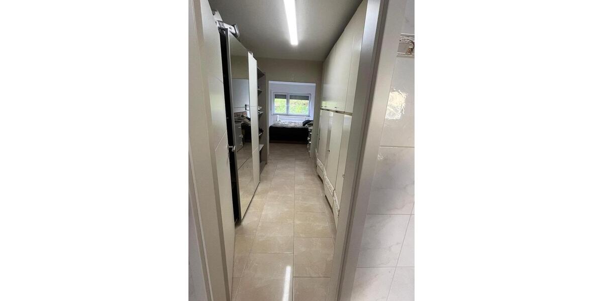 Großzügige 4-Zimmer-Terrassenwohnung mit ca. 90 m² Terrasse 4 zimmer