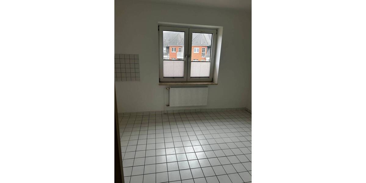 Etagenwohnung Stralsund Grünthal-Viermorgen - 3 Zimmer, 78 m&sup2;, 705&euro; | Angebot:26407966